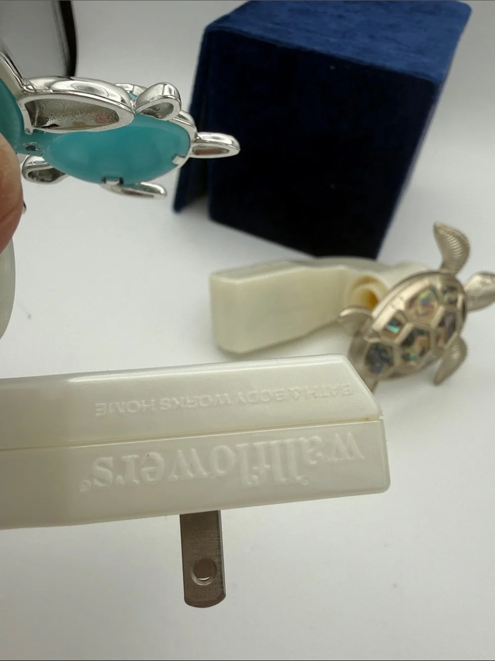 Bath & Body Works 2 Sea Turtles plug in scent diffusers
